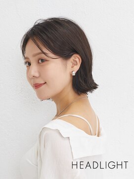 ミディアムレイヤーカット×大人ガーリー×グレーブラウン