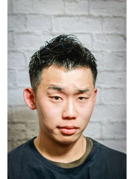 銀座マツナガ 新宿野村ビル店 【新宿/理容室/バーバー】スポーティー