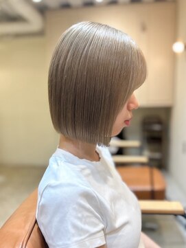 アンリー 四条烏丸店(Anree) 切りっぱなしボブ×ブリーチカラー