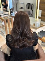 ロハスバイケンジ(LOHAS by KENJE) ダークブラウン×艶感コテ巻き風パーマ♪上品なミディアムヘア◎