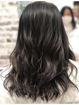 リースリー(Re.3 connecting beauty) ハイライト×シルバー