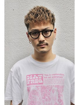 フランクスバーバー アンド ビアークラブ(FRANK'S BARBER and BEER CLUB) スペインカールパーマ