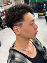 バジー バイ ディーアンドティー(Buzzy by D&T)&nbsp;フェード×スパイラル×ライン