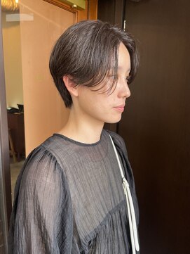 トワ(toi) 暗髪ショート/ハンサムショート/横浜ショート