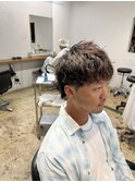 パーマを活かしたマッシュウルフ