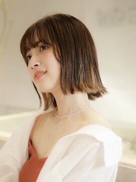 ワン 戸塚(ONE008) オリーブベージュ/ウェットヘア /レイヤーカット /戸塚