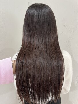 シェリ(Cheri) 酸性ストレートパーマでつやつや美髪に