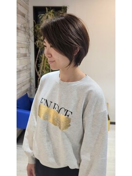 サロン クィ ベルジョーネ(SALON QUI BELLGIONE) 丸みショート