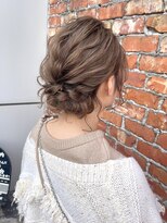 ビハツヤ(BIHATSU-YA)&nbsp;ふわふわシニヨンヘア