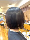 20代30代◎秋の切りっぱなし暗めカラーで小顔ボブ