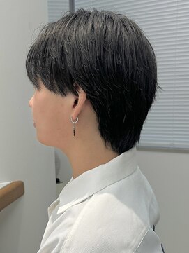 ミーナ バイ アーバン(Meena by urban.) メンズカット × センター分け