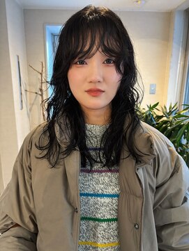 kotaro ニュアンスパーマとレイヤーと黒髪