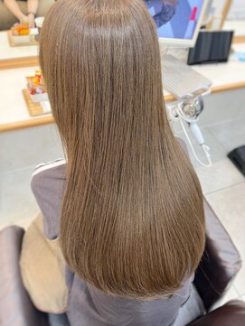 ラフューネ ヨコハマ(Raffune Yokohama) オリーブベージュ＊小池ひかる