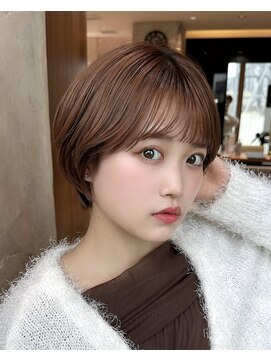 アフロート ルヴア(AFLOAT RUVUA) 【岩田莉奈】40代50代の似合わせカットで若見えショートボブ新宿