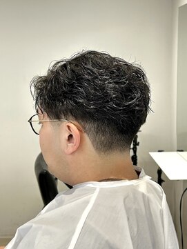 アコロン(acoron.) フェードカット/テーパーフェード/フェード/池袋メンズカット