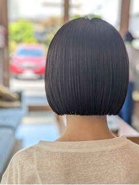 オーガニックエコ 川越(organic+eco) 10代20代かわいい切りっぱなしボブカット