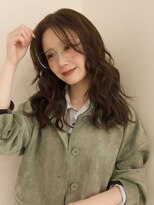 アンアミ オモテサンドウ ザ ツー(Un ami omotesando THE2) ミディアムパーマ/デジタルパーマ