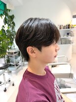ノラ ウメダ(NORA UMEDA)&nbsp;韓国ヘア シースルーマッシュ×毛流れマッシュ×メンズカット