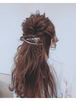 ヘアメイクHY(hair make HY)&nbsp;ハーフアップ ロングヘアー 編み込み 編み下ろし