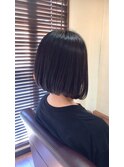 インナーカラー黒髪ボブ