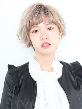 イリス(Iris.) ハイトーンショート◎　スタイリスト平田