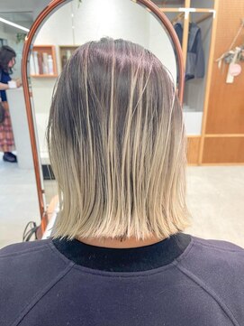 ナル(nalu.) ホワイトブロンド / ホワイトカラー