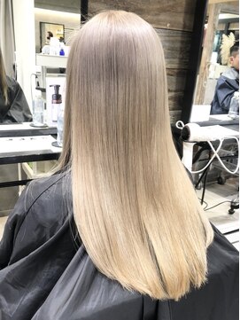 トルネード(TORNADO) 韓国風艶髪ストレート LAケラチントリートメント 美髪 M117