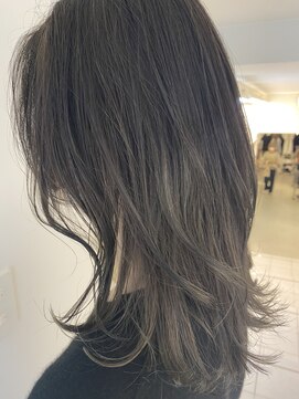 インビテーション(invitation) ハイライトカラー◎ブルーアッシュ