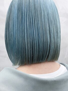 ソーコ 渋谷(SOCO) 切りっぱなしボブミントブルーカラーターコイズブルーアッシュ