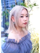 シーン(hair design SCENE)&nbsp;<scene谷添担当>ホワイト系カラー×顔まわりレイヤー