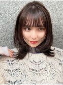 ベージュインナーカラーショートボブレイヤーミディアム前髪