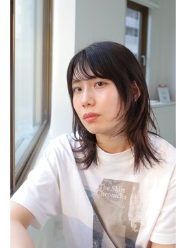 スリーアン(THREE ann.) ふんわり暗髪ピンクオレンジミディアムレイヤー