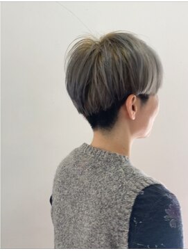 ヘアーアンドメイクアップモパ ショートヘア