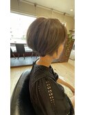 白髪ぼかしマッシュショート