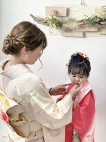 お母さんと一緒にヘアセット