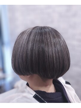 イリエヘア 川口(irier hair) 白髪ボカシハイライト/ツーブロックマッシュ
