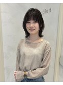 ナチュラル派に人気◎外ハネミディアム×束感バング