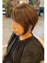 シークレットミラーズ(SECRET MIRRORS)&nbsp;白髪ぼかしハイライト×レイヤーショート