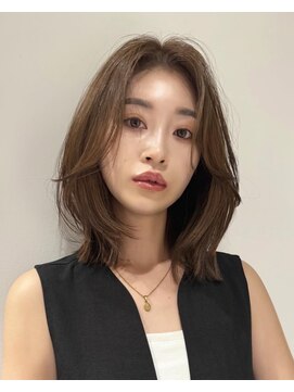 ネイト(Neit) レイヤーカットミディアムレイヤーオリーブベージュカラー