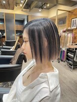 ラピス 横浜(Lapis)&nbsp;ミルクティーベージュシールエクブリーチカラーレイヤーカット