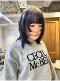 ツートンカラーデザインカラーグレージュハッシュカットウルフ