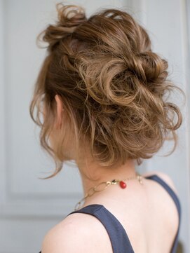 ケアシンサイバシ(CARE shinsaibashi) 【CARE】編み込みルーズアレンジ