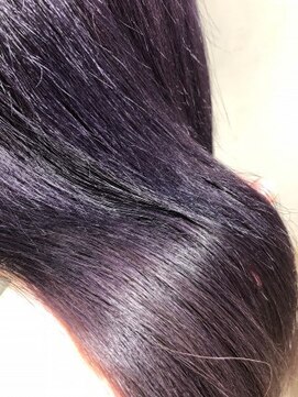 ジーナ(XENA) シールエクステつけたままパープルカラー