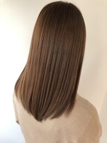 ネイヴィル(navile)&nbsp;マロンベージュ×まとまるミディアムへあ