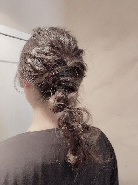 編み下ろしヘアアレンジ＊ブライダル＊２次会＊パーティー