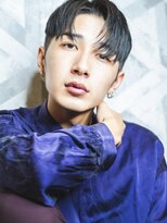 オーシャントーキョーオーバー 渋谷(OCEAN TOKYO OVER)&nbsp;シャープセンターパート2ブロック刈り上げマッシュ黒髪