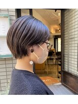 カウチ(Kauti)&nbsp;耳掛けショートボブ