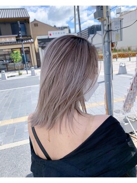 ユニ(Uni.) 大人可愛い20代30代40代小顔