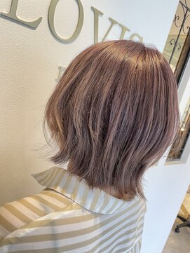 ラビスモア(Lovis moa) 切りっぱなしボブ/ピンクブラウン/エアリーロング/美髪のススメ