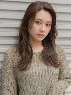 レジナヴィータ 栄(Reginavita) アッシュカラー　ベージュ　セミロング　20代30代